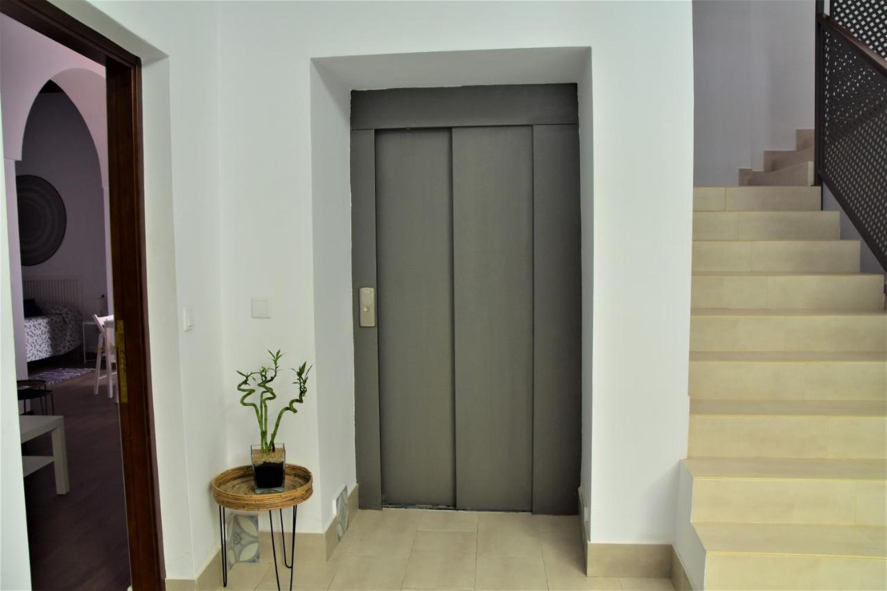 Apartamentos Turisticos Mamelon Херес-де-ла-Фронтера Экстерьер фото