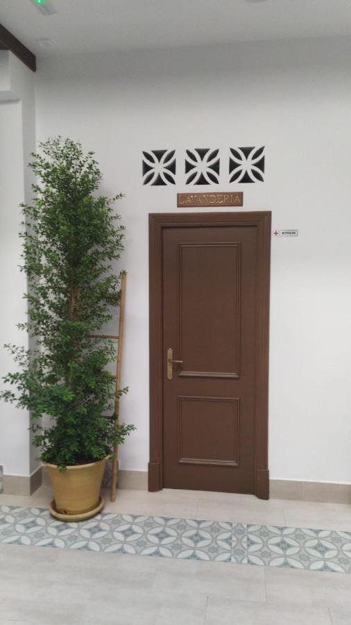 Apartamentos Turisticos Mamelon Херес-де-ла-Фронтера Экстерьер фото