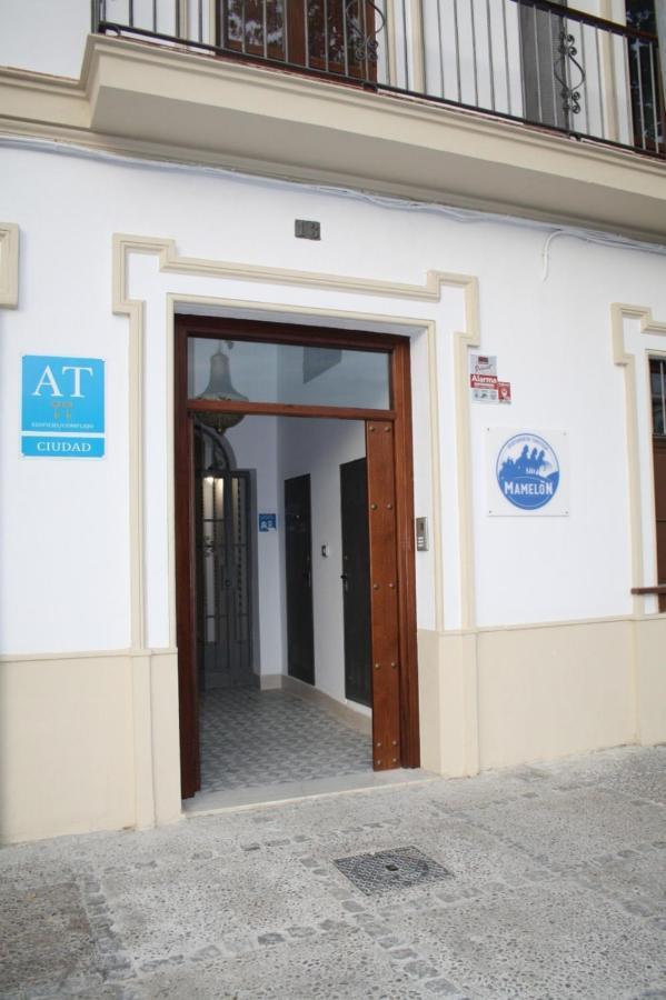 Apartamentos Turisticos Mamelon Херес-де-ла-Фронтера Экстерьер фото